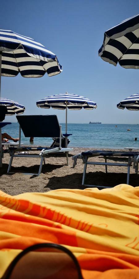 Casa Vacanze Archi Medievali Σαλέρνο Εξωτερικό φωτογραφία