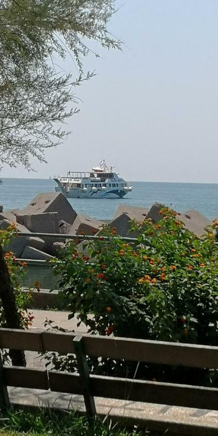 Casa Vacanze Archi Medievali Σαλέρνο Εξωτερικό φωτογραφία
